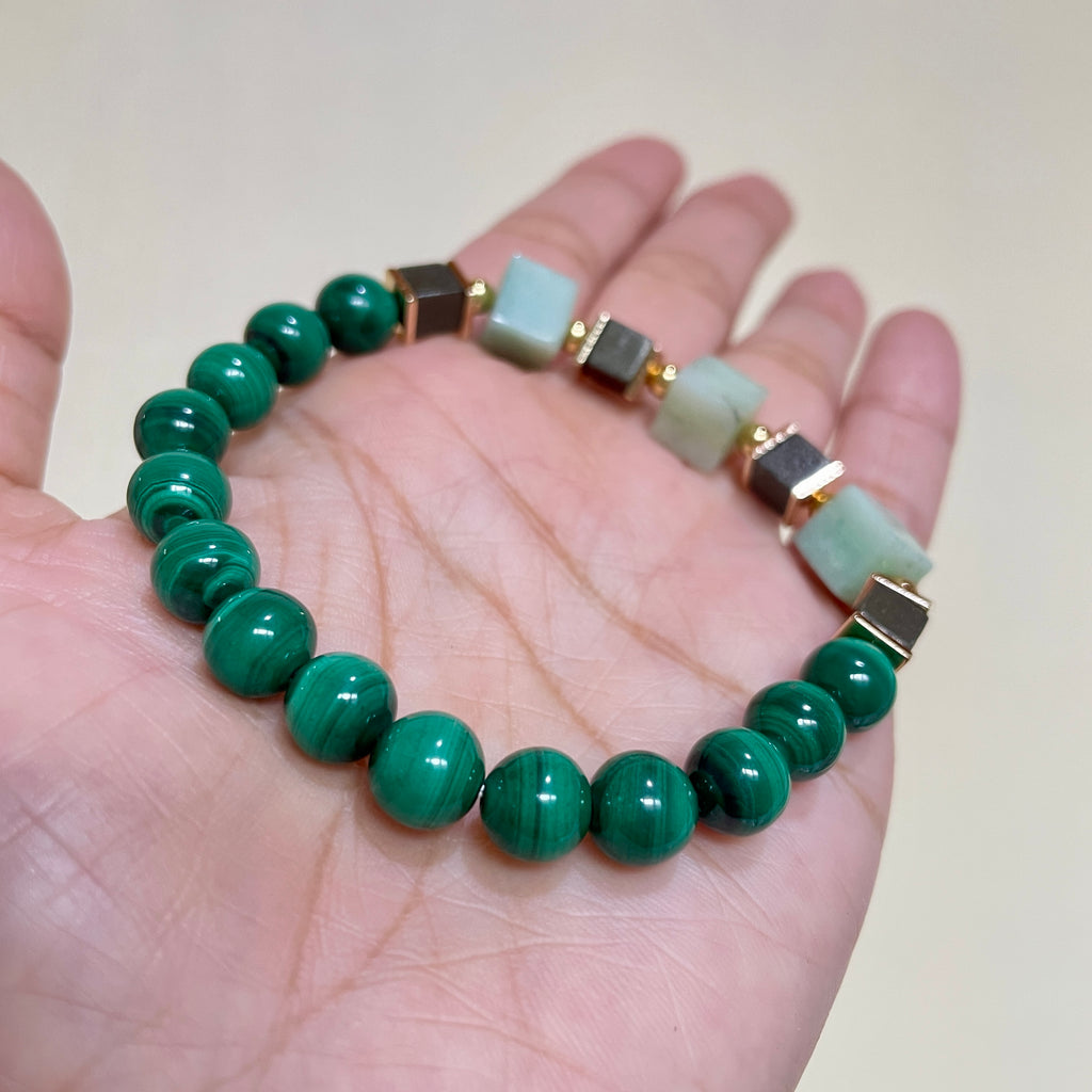 Verdant Geometric Core Crystal Bracelet