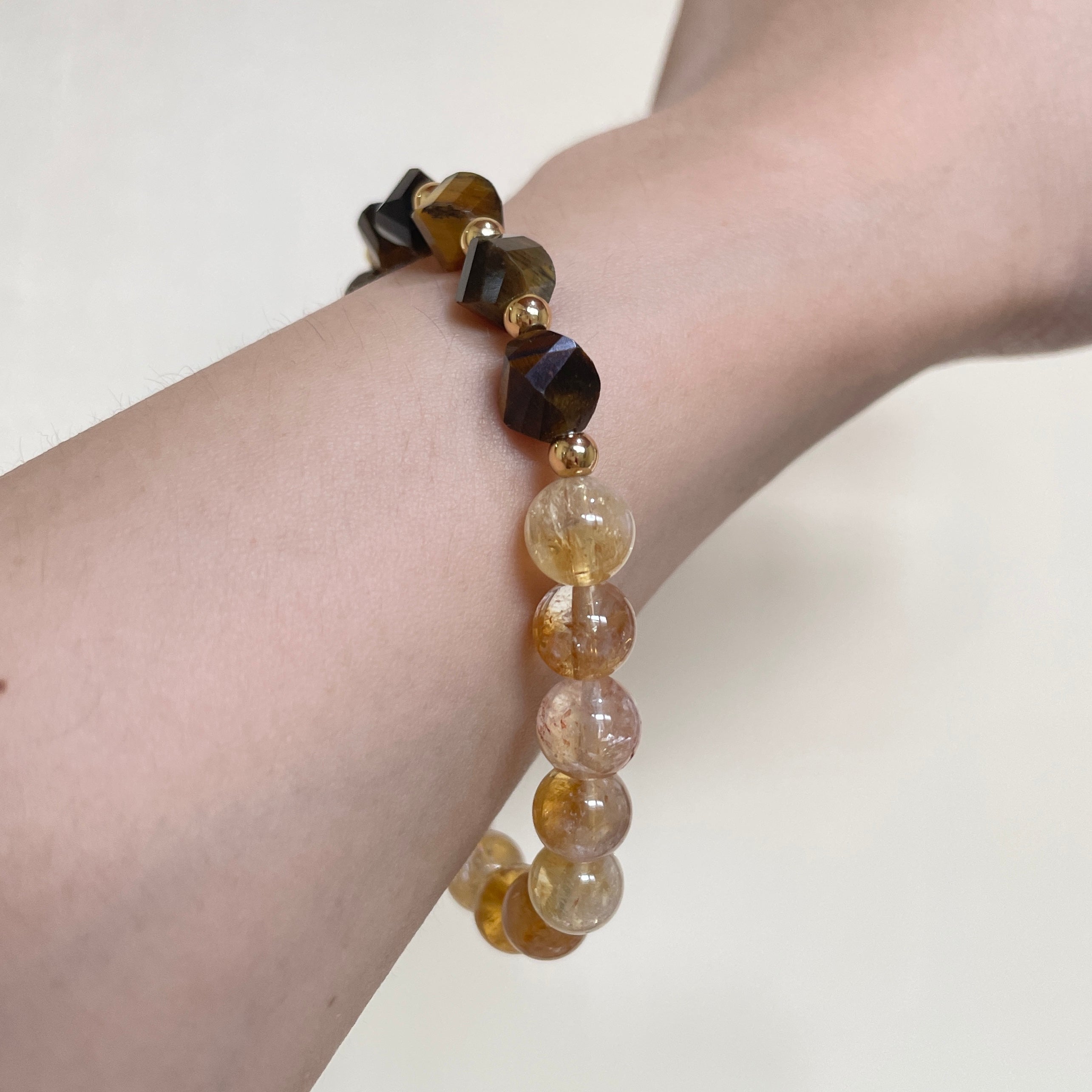 Golden Flow Rhythm Crystal Bracelet