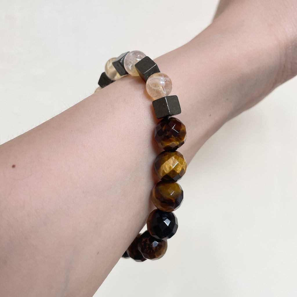 Golden Axis Rhythm Crystal Bracelet